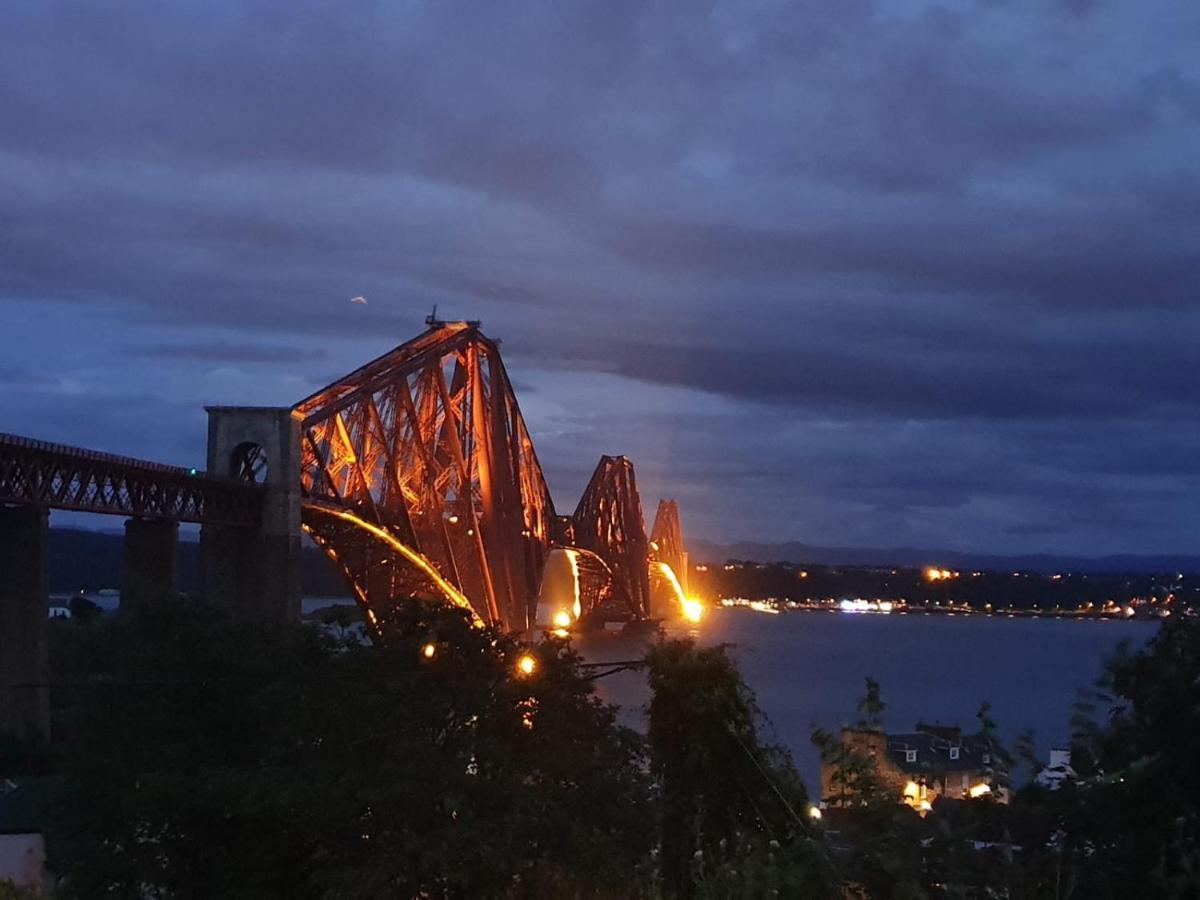 ノース・クイーンズフェリー Three Bridges Waterfrontヴィラ エクステリア 写真