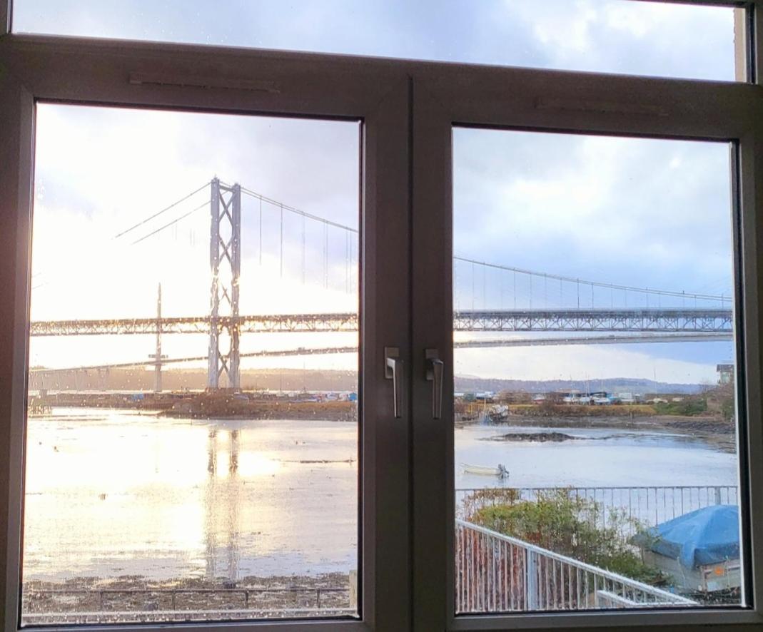 ノース・クイーンズフェリー Three Bridges Waterfrontヴィラ エクステリア 写真
