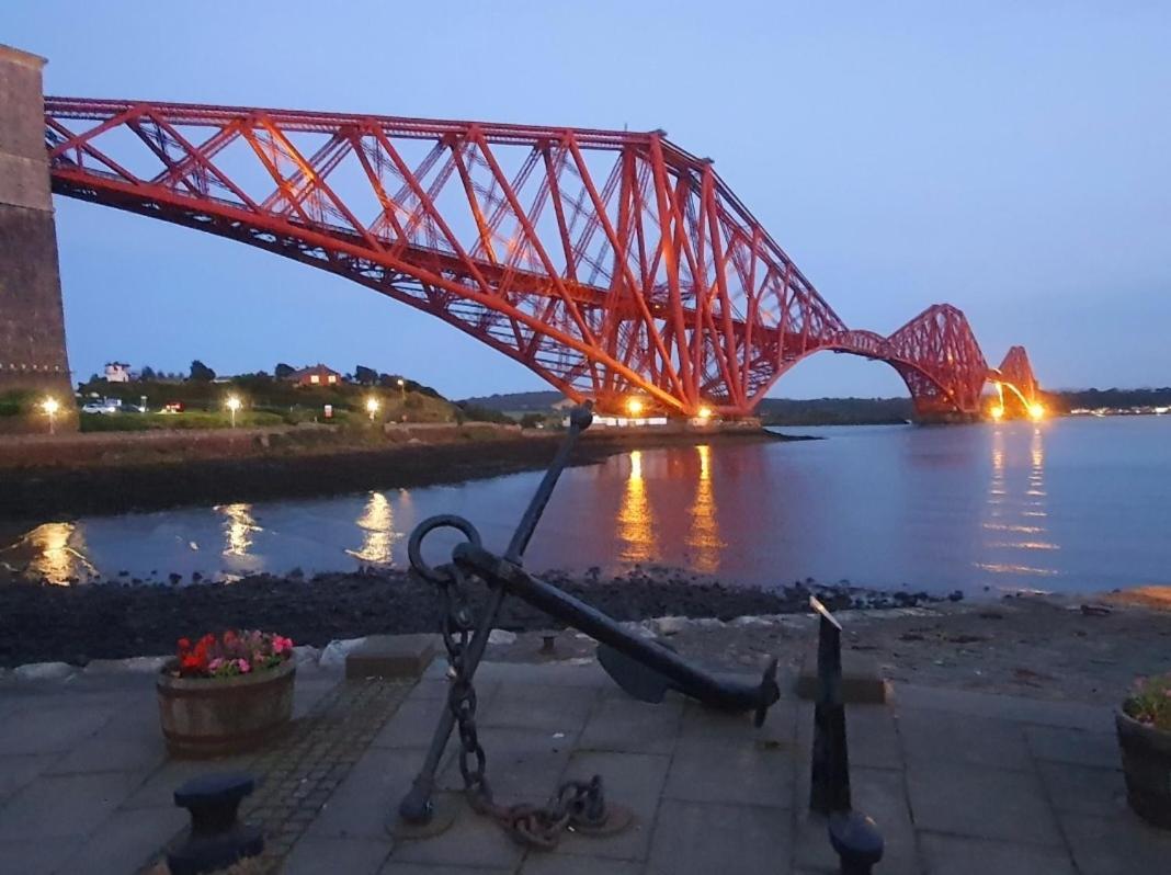 ノース・クイーンズフェリー Three Bridges Waterfrontヴィラ エクステリア 写真